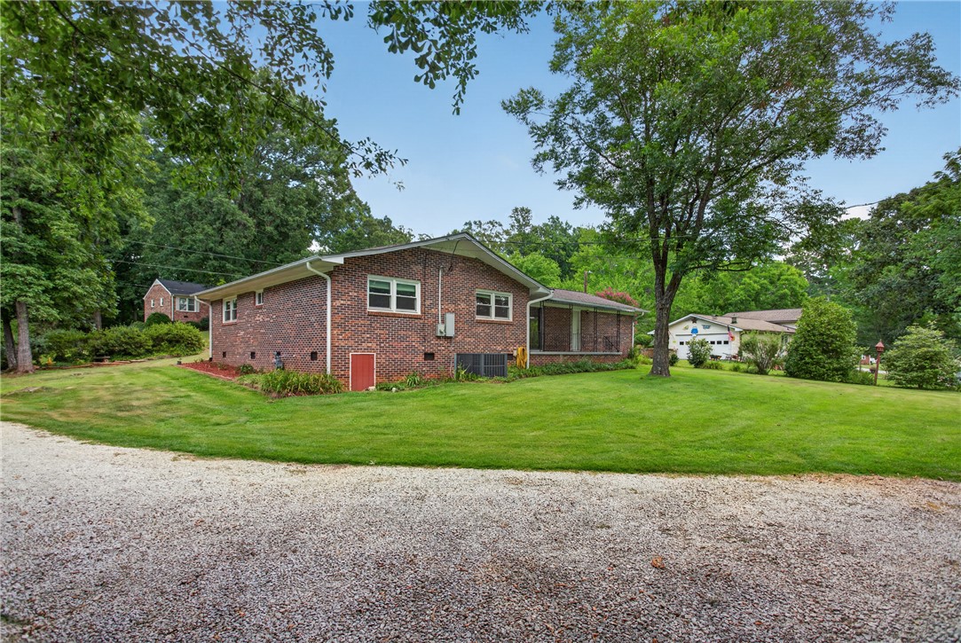 135 Brookhaven Circle Seneca, SC 29672 - Photo 44 of 48