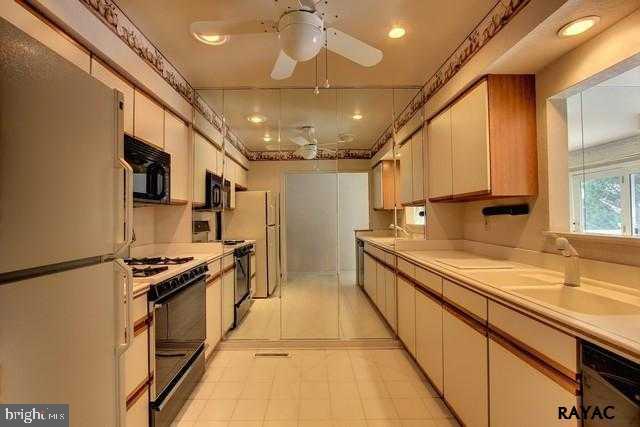 1876 Barley Road York, PA 17408 - Photo 8 of 26 Gallery Image 8