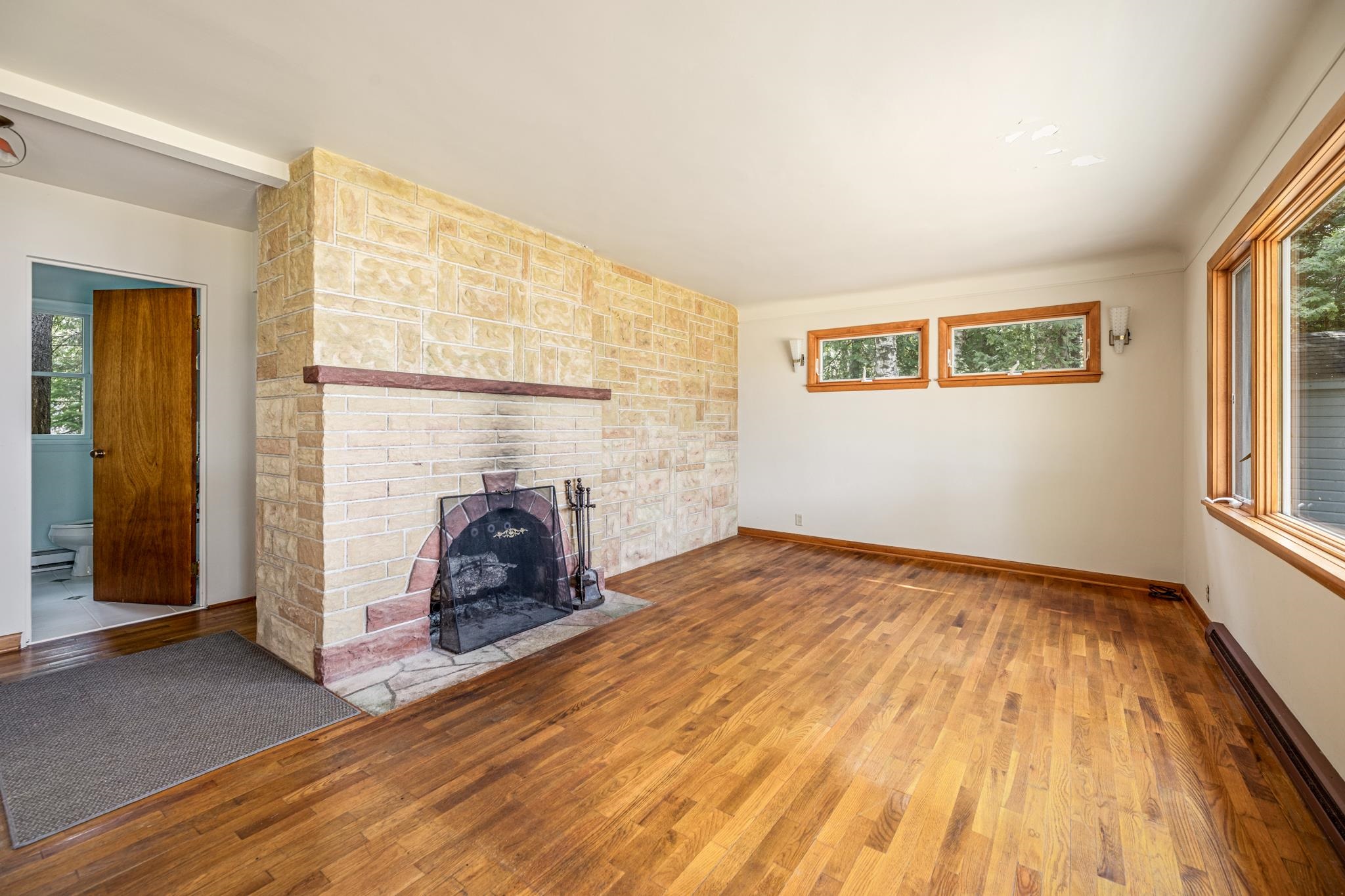 7242 South Brooks Road Maple City, MI 49664 - Photo 13 of 64 1912718-12.JPG