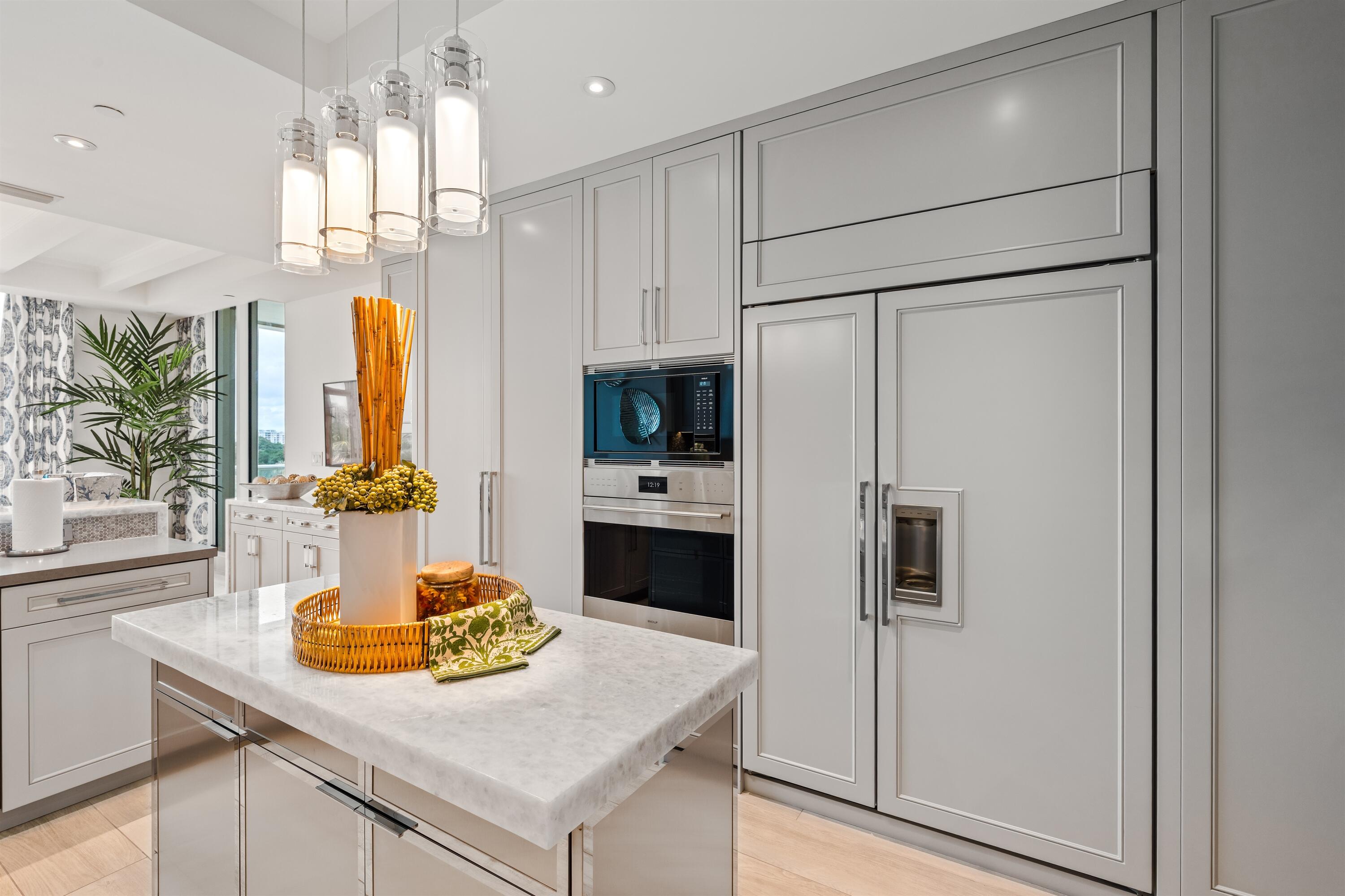 500 Southeast 5th Avenue, Unit 701S Boca Raton, FL 33432 - Photo 11 of 41 KITCHEN