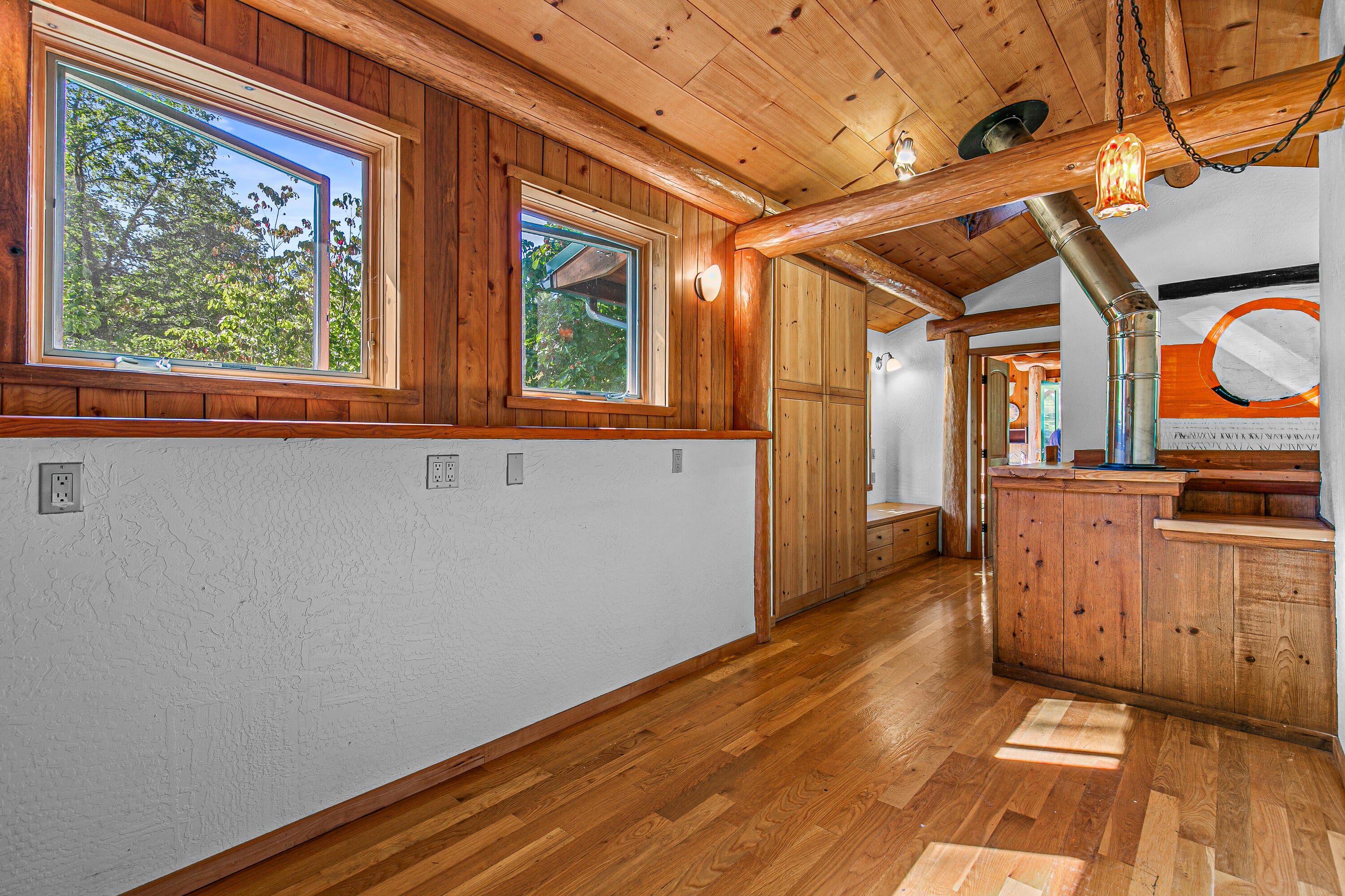 3496 East Fork Road Williams, OR 97544 - Photo 24 of 97 open area