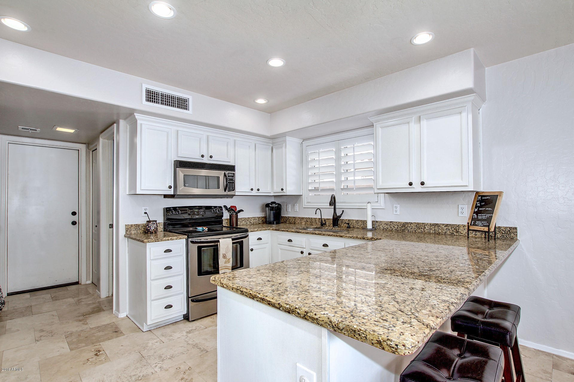 885 West Shellfish Drive Gilbert, AZ 85233 - Photo 3 of 28 Shellfish (12)