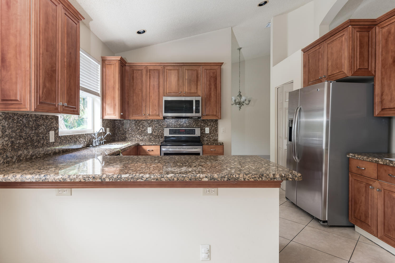 19633 Star Island Drive Boca Raton, FL 33498 - Photo 9 of 31 Must See Property-large-009-030-Kitchen-