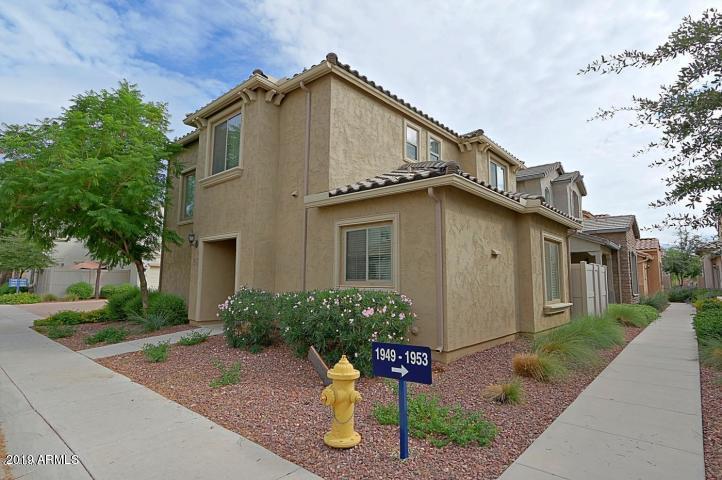 1953 West Davis Road Phoenix, AZ 85023 - Photo 2 of 19 20141009205708452648000000-o