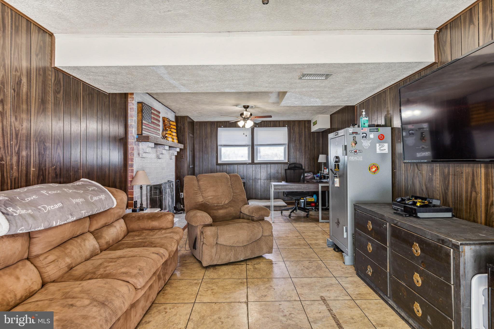 17639 Kohlhoss Road Poolesville, MD 20837 - Photo 25 of 36