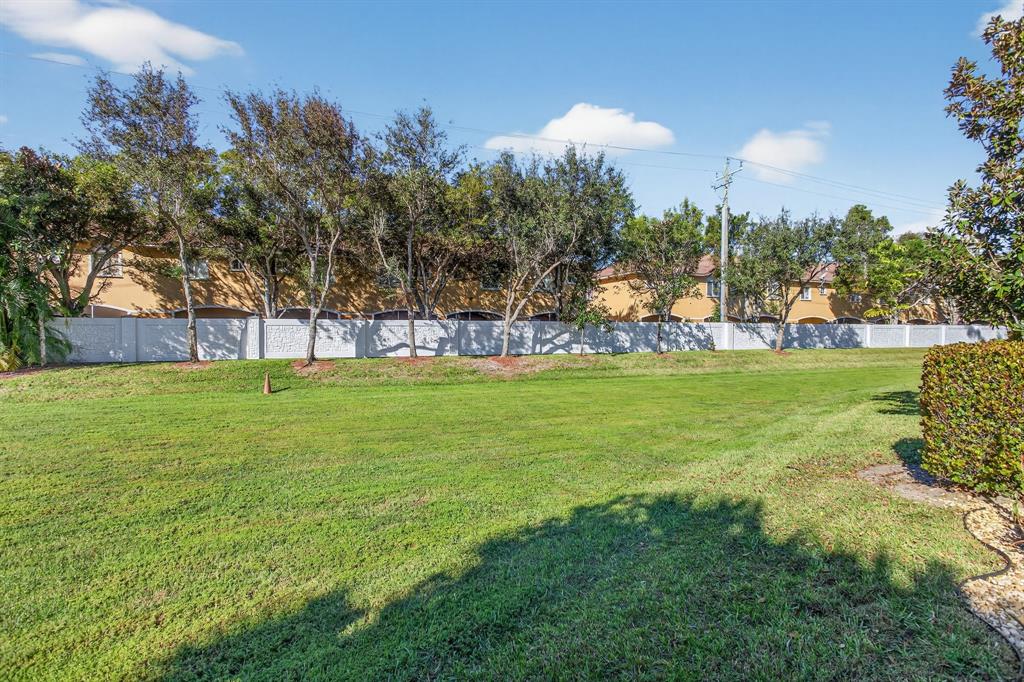 6 South Cortez Drive, Unit 6 Margate, FL 33068 - Photo 24 of 34 a view of a park with large trees