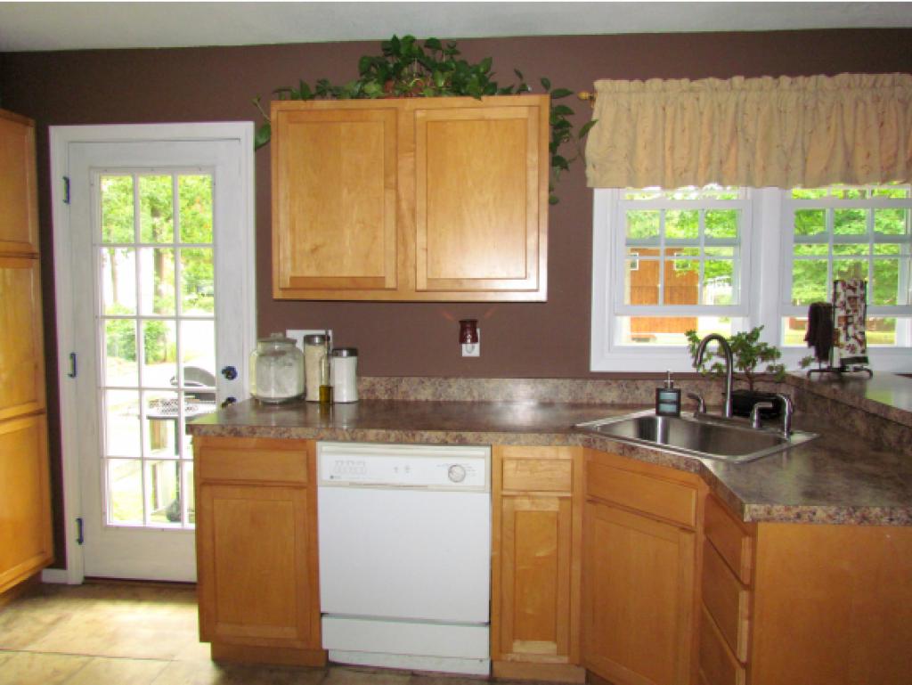183 Rudgate Road Colchester, VT 05446 - Photo 9 of 26 Gallery Image 9