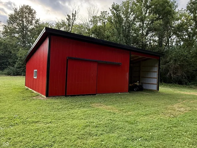 $430,000 | 11131 Highway 9, Fountaintown, IN 46130