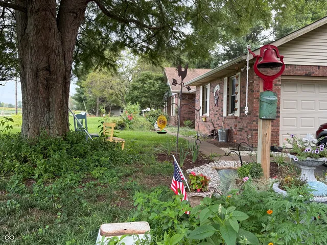 $430,000 | 11131 Highway 9, Fountaintown, IN 46130