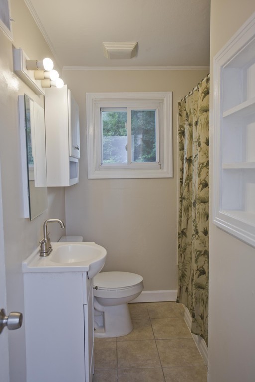 12 Steuben Street Springfield, MA 01151 - Photo 17 of 21 Gallery Image 17