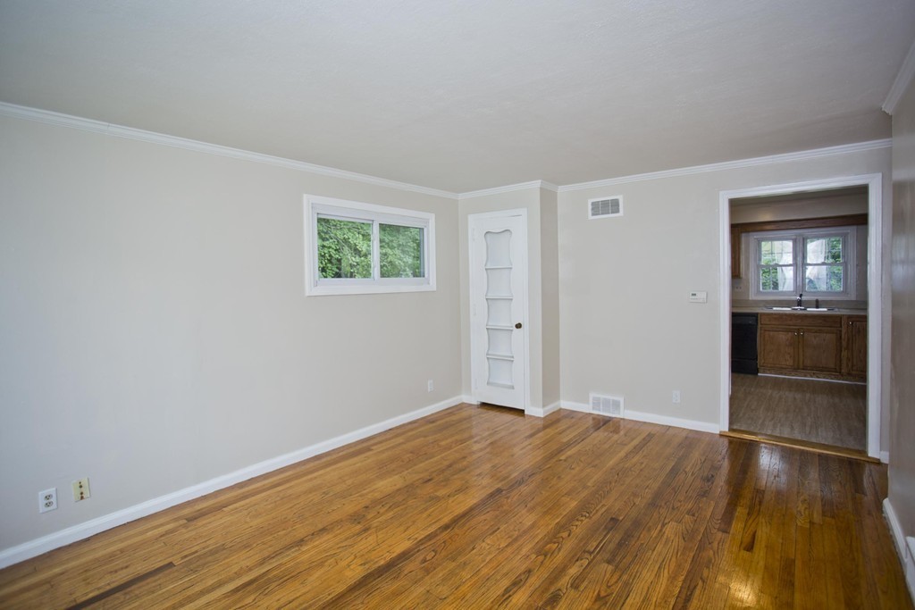 12 Steuben Street Springfield, MA 01151 - Photo 10 of 21 Gallery Image 10