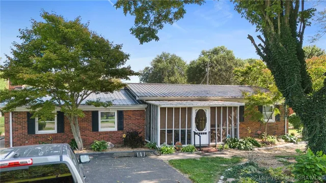 $265,900 | 1884 East Telegraph Hill Road, Madison, IN 47250