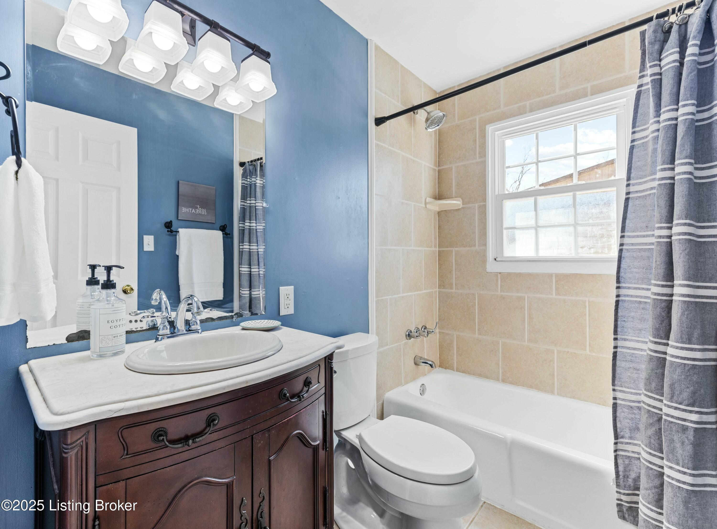 3122 Bobolink Road Louisville, KY 40213 - Photo 17 of 40 tempImage4kVzXL