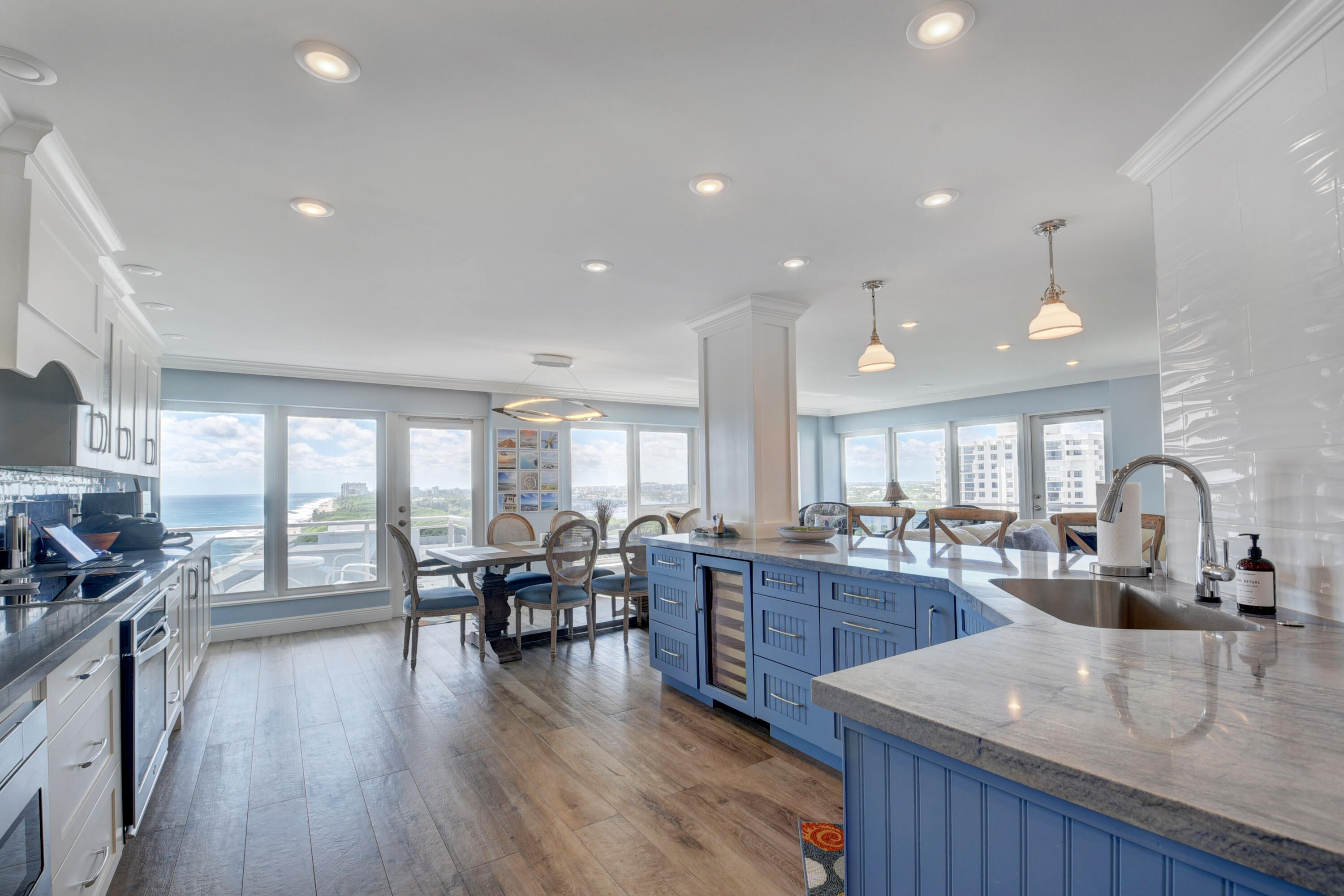 2066 North Ocean Boulevard, Unit 14SW Boca Raton, FL 33431 - Photo 20 of 43 kitchen