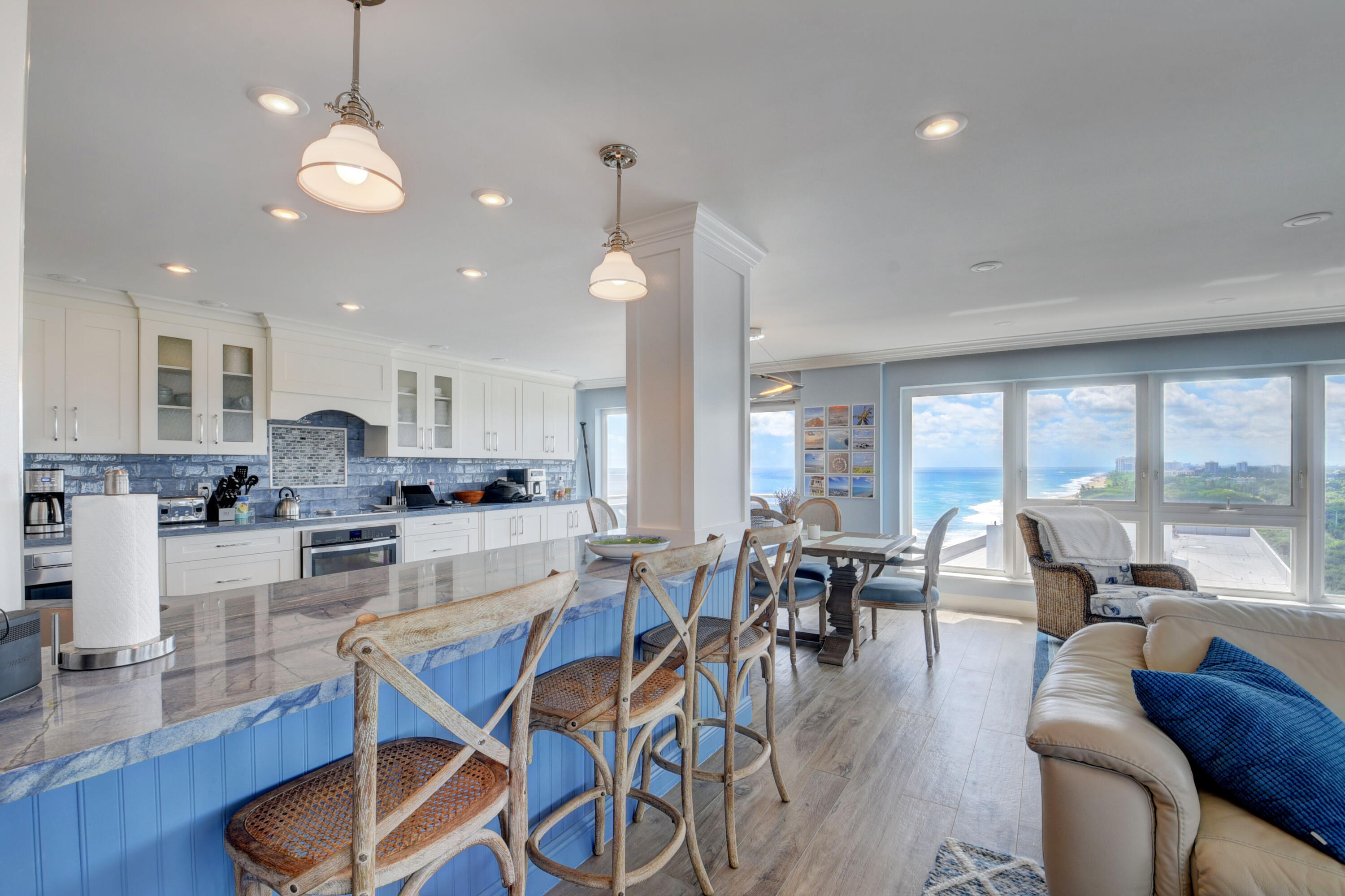 2066 North Ocean Boulevard, Unit 14SW Boca Raton, FL 33431 - Photo 6 of 43 great room