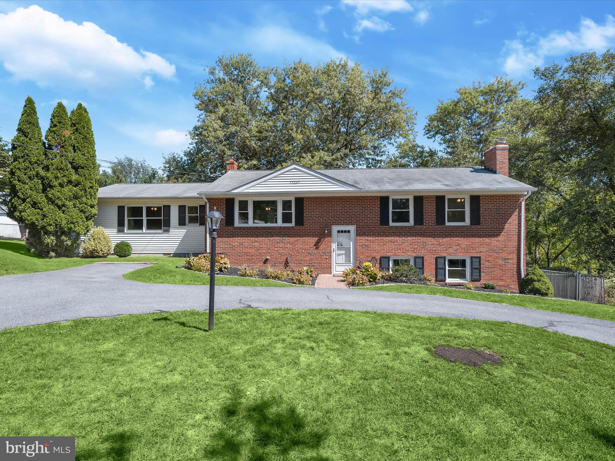 15225 Barnesville Road Boyds, MD 20841 - Photo 1 of 44 Welcome to 15225 Barnesville Road!