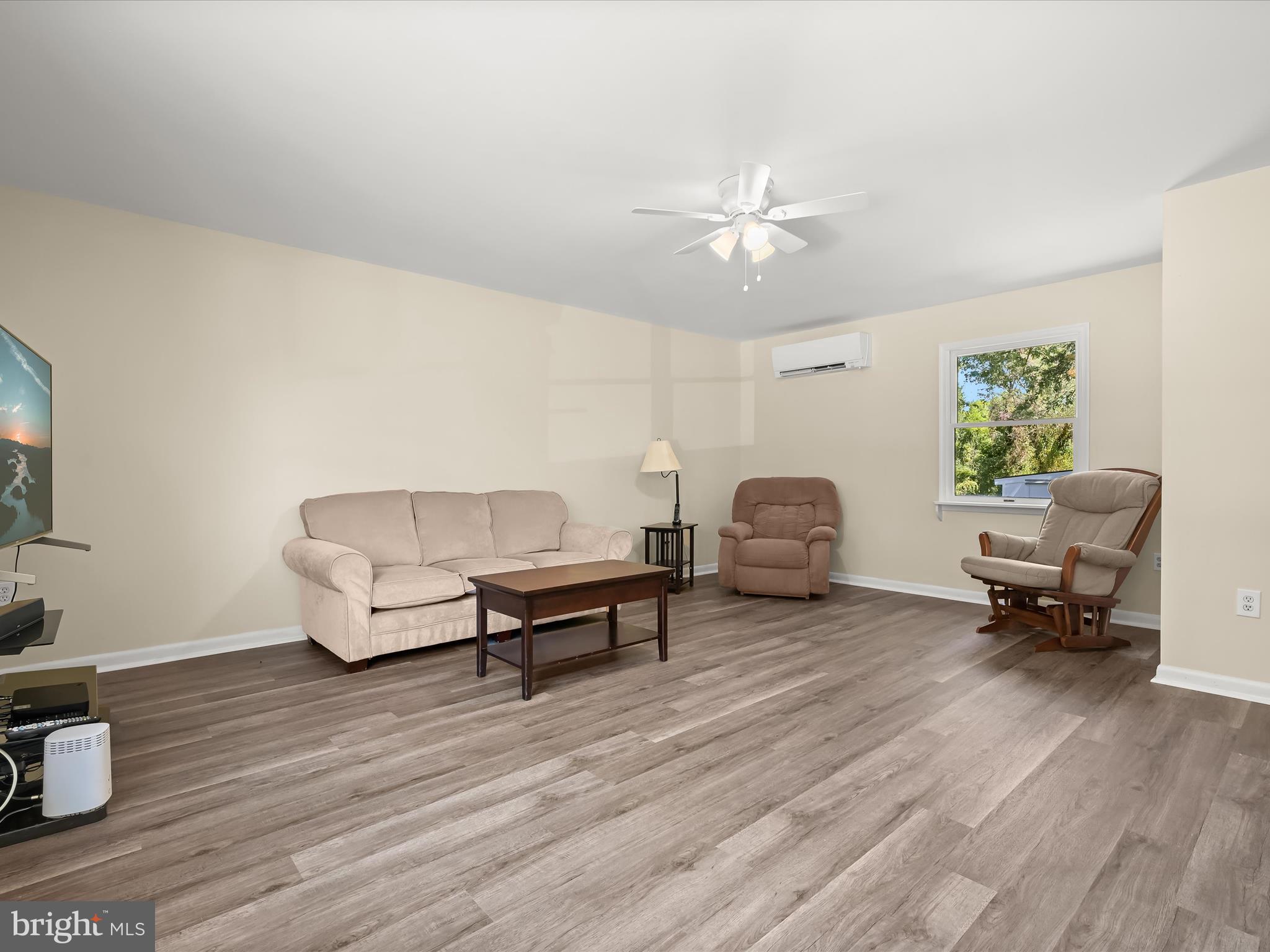 15225 Barnesville Road Boyds, MD 20841 - Photo 13 of 44 Primary Bedroom