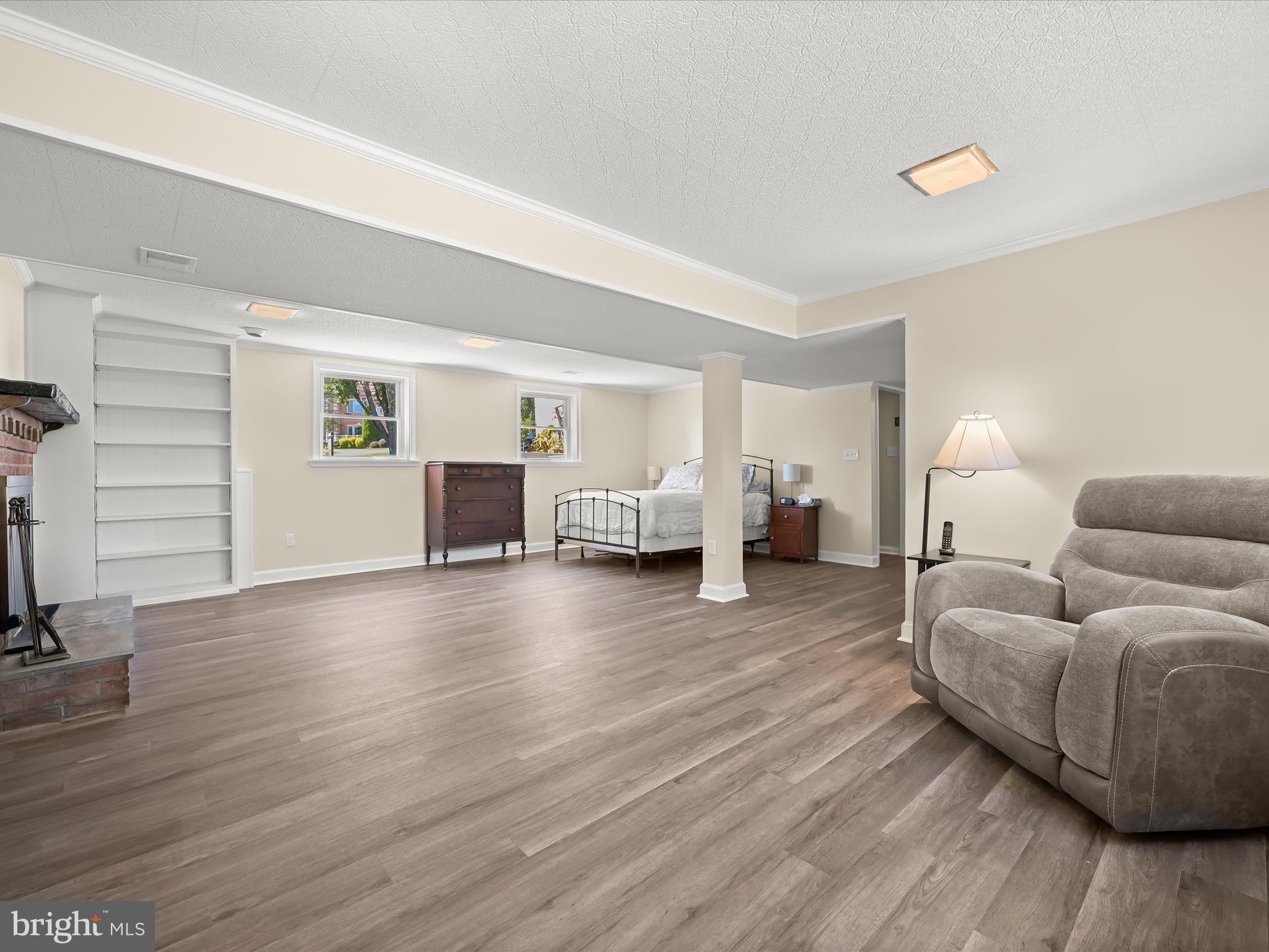 15225 Barnesville Road Boyds, MD 20841 - Photo 31 of 44 Family Room