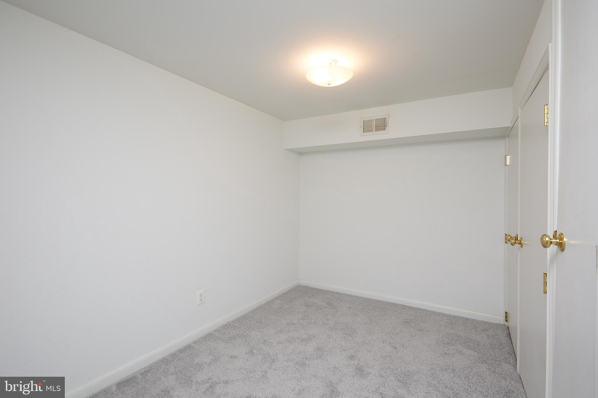 4506 Gridley Road Silver Spring, MD 20906 - Photo 25 of 36