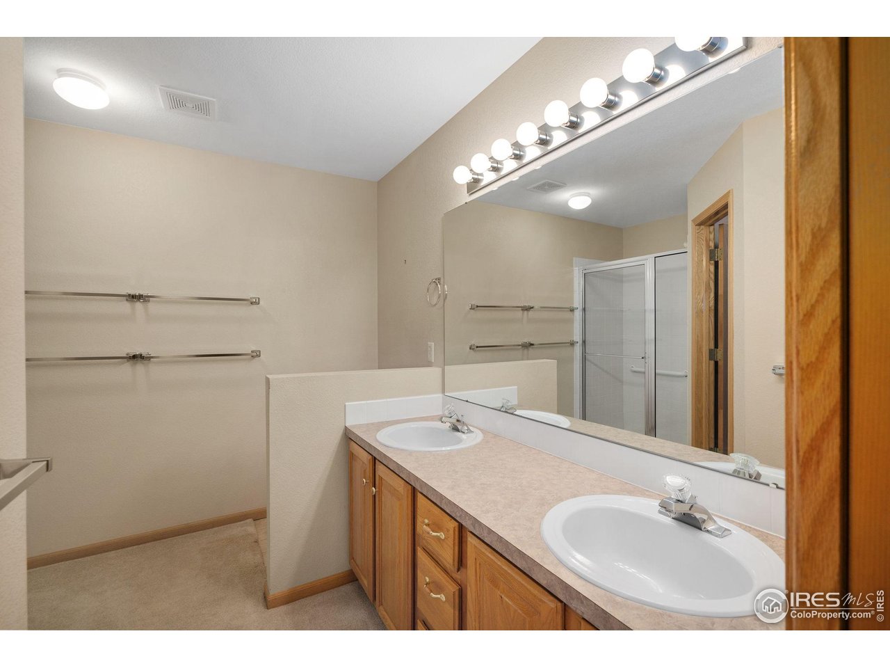 2656 Paddington Road Fort Collins, CO 80525 - Photo 22 of 50 Primary 3/4 Ensuite