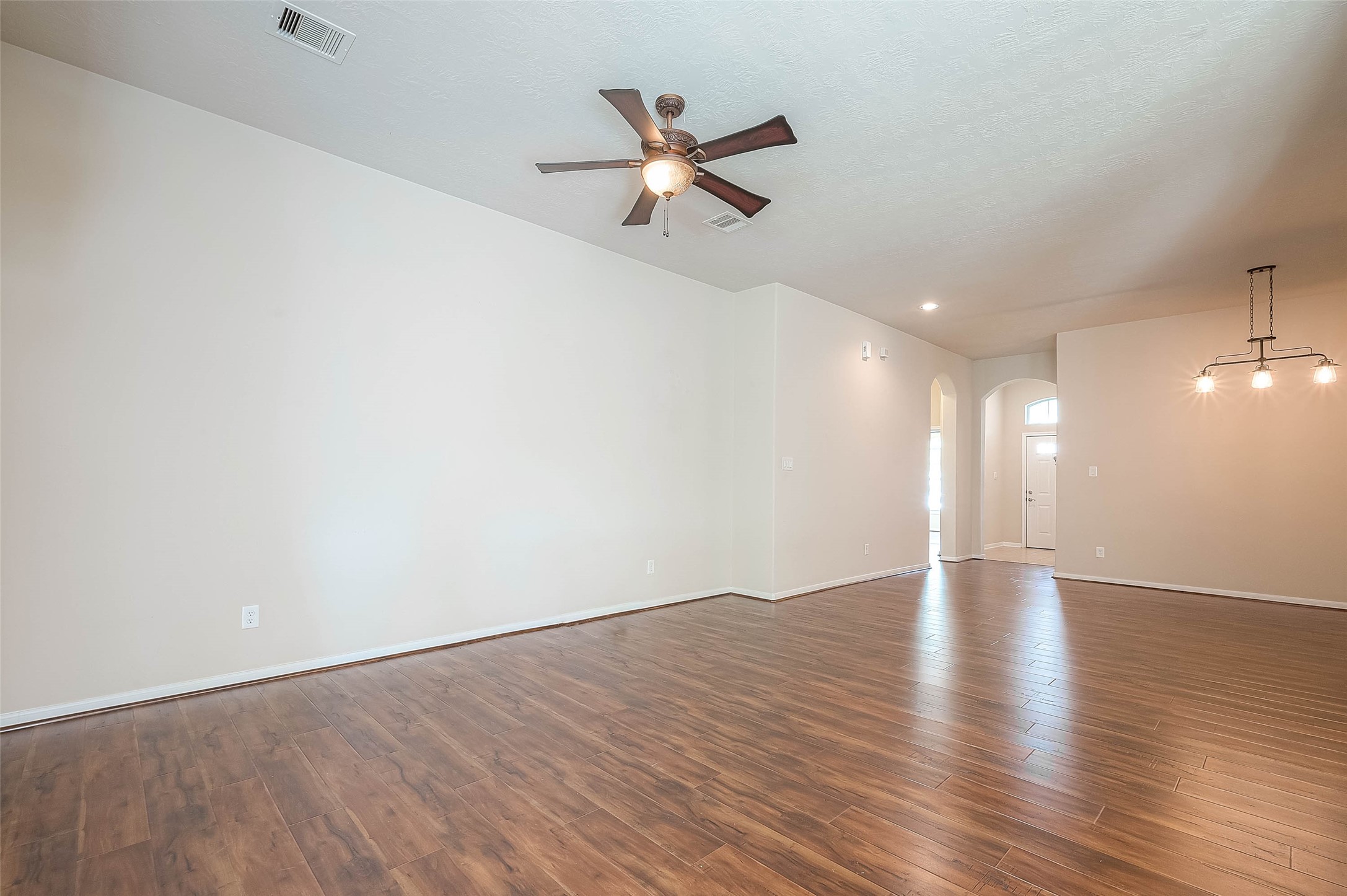 18903 Pinewood Point Lane Tomball, TX 77377 - Photo 4 of 48