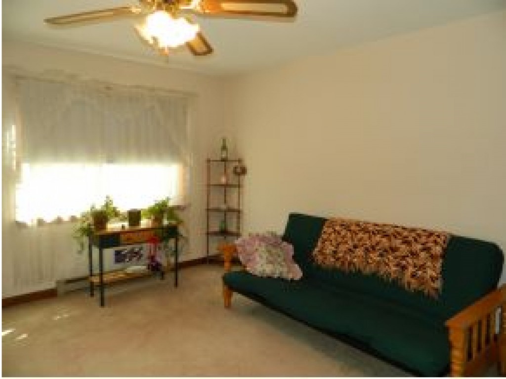 2498 Highgate Road Swanton, VT 05478 - Photo 4 of 23