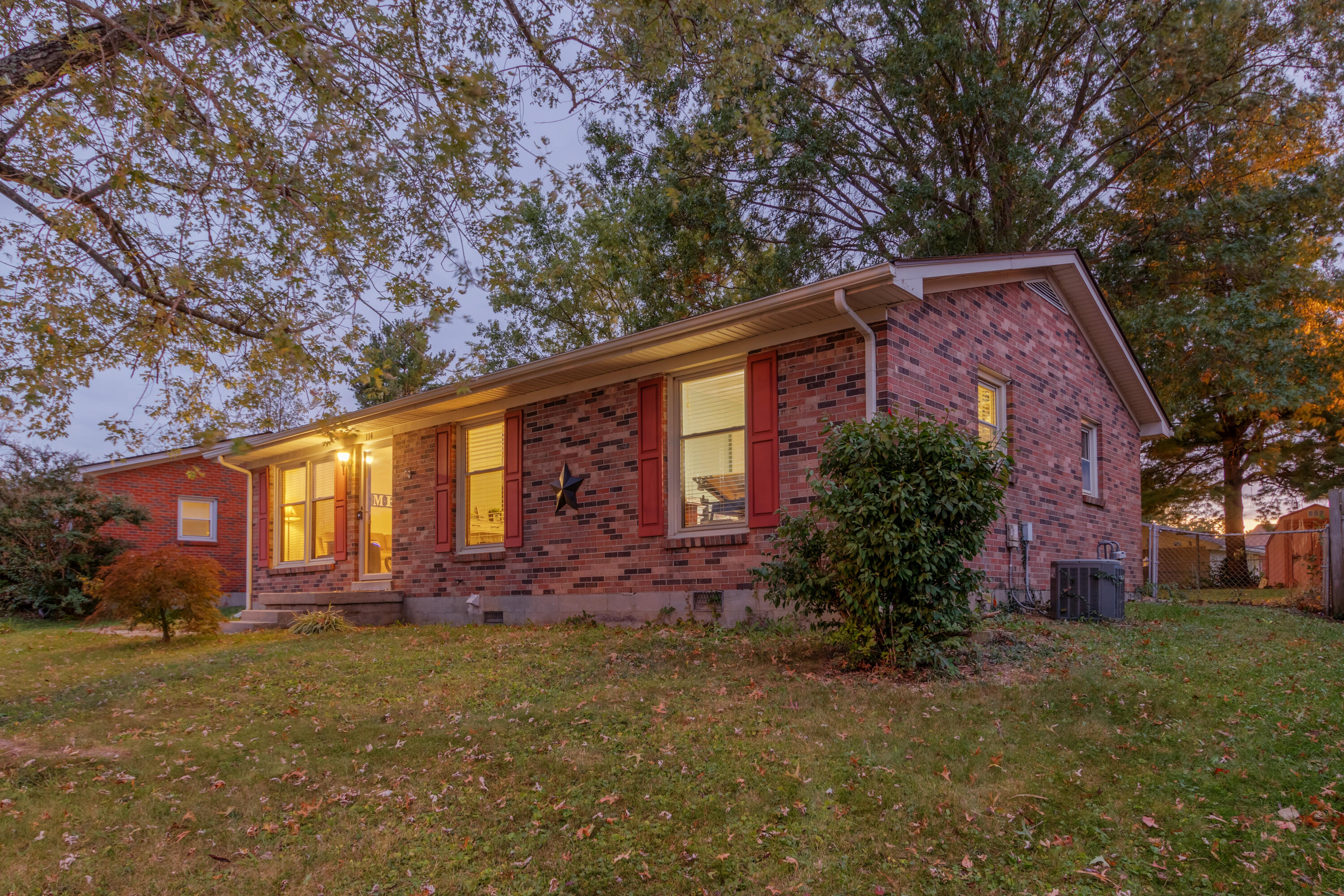 114 Holiday Road Winchester, KY 40391 - Photo 6 of 58 002-114-Holiday-Rd-Winchester-KY-40391-F