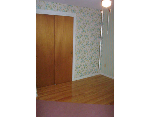 62 Pilgrim Road Lancaster, MA 01523 - Photo 7 of 13 Gallery Image 7