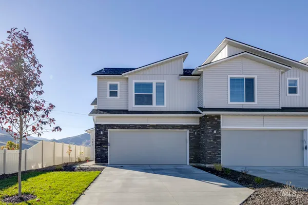 $325,990 | 103 Bighorn Street, Horseshoe Bend, ID 83629