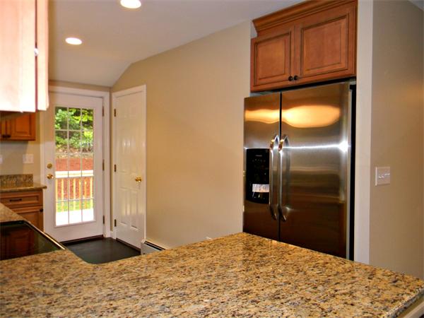 21 Redstone Hill Road Sterling, MA 01564 - Photo 10 of 30 Gallery Image 10