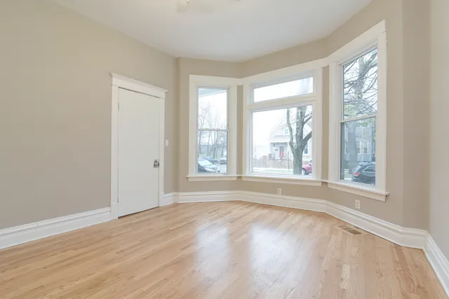 $2,150 | 2914 North Richmond Street, Unit 1, Chicago, IL 60618