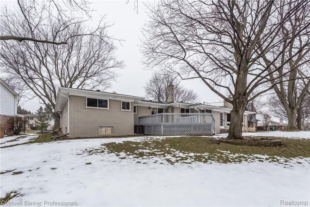 2175 Wayward Drive Rochester, MI 48309 - Photo 30 of 33 038-Rear_View-5339154-large.jpg