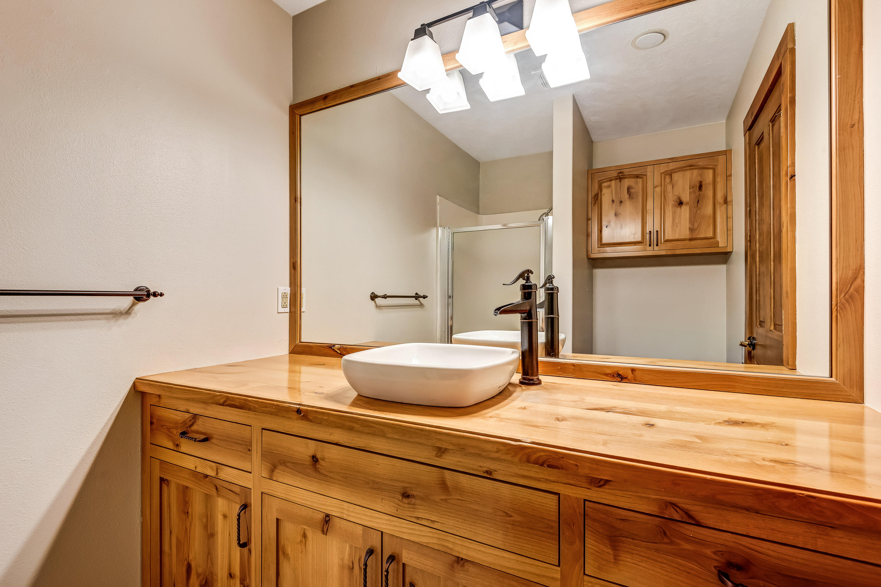 18455 Couch Market Road Bend, OR 97703 - Photo 28 of 45 28
