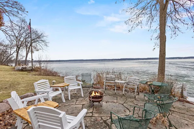 $2,390,000 | N5667 Lac Verde Circle, Green Lake, WI 54941