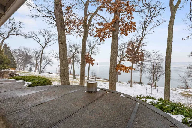 $2,390,000 | N5667 Lac Verde Circle, Green Lake, WI 54941