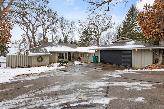 $2,390,000 | N5667 Lac Verde Circle, Green Lake, WI 54941