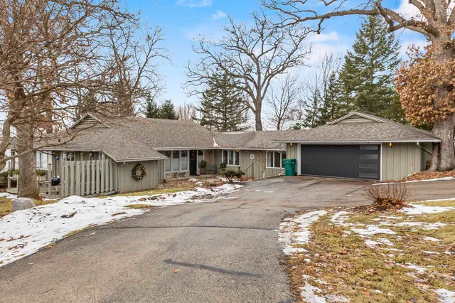 $2,390,000 | N5667 Lac Verde Circle, Green Lake, WI 54941