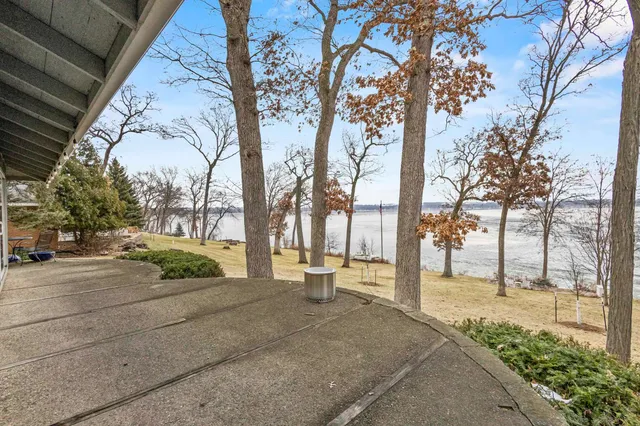 $2,390,000 | N5667 Lac Verde Circle, Green Lake, WI 54941