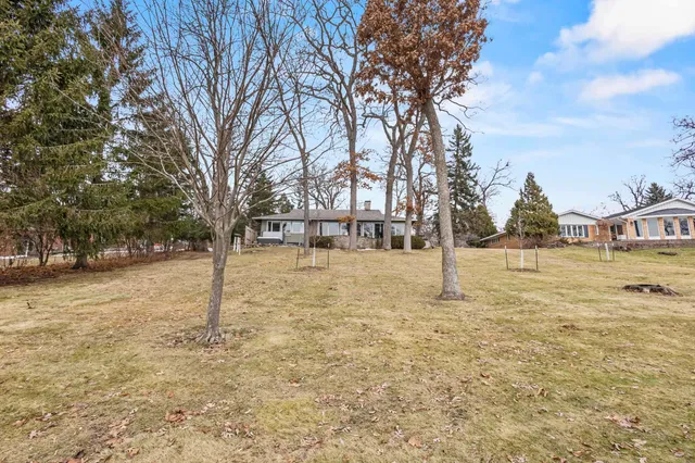 $2,390,000 | N5667 Lac Verde Circle, Green Lake, WI 54941