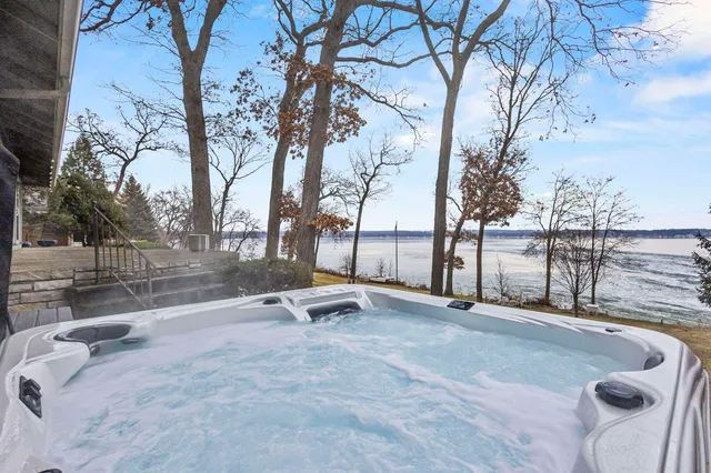 $2,390,000 | N5667 Lac Verde Circle, Green Lake, WI 54941