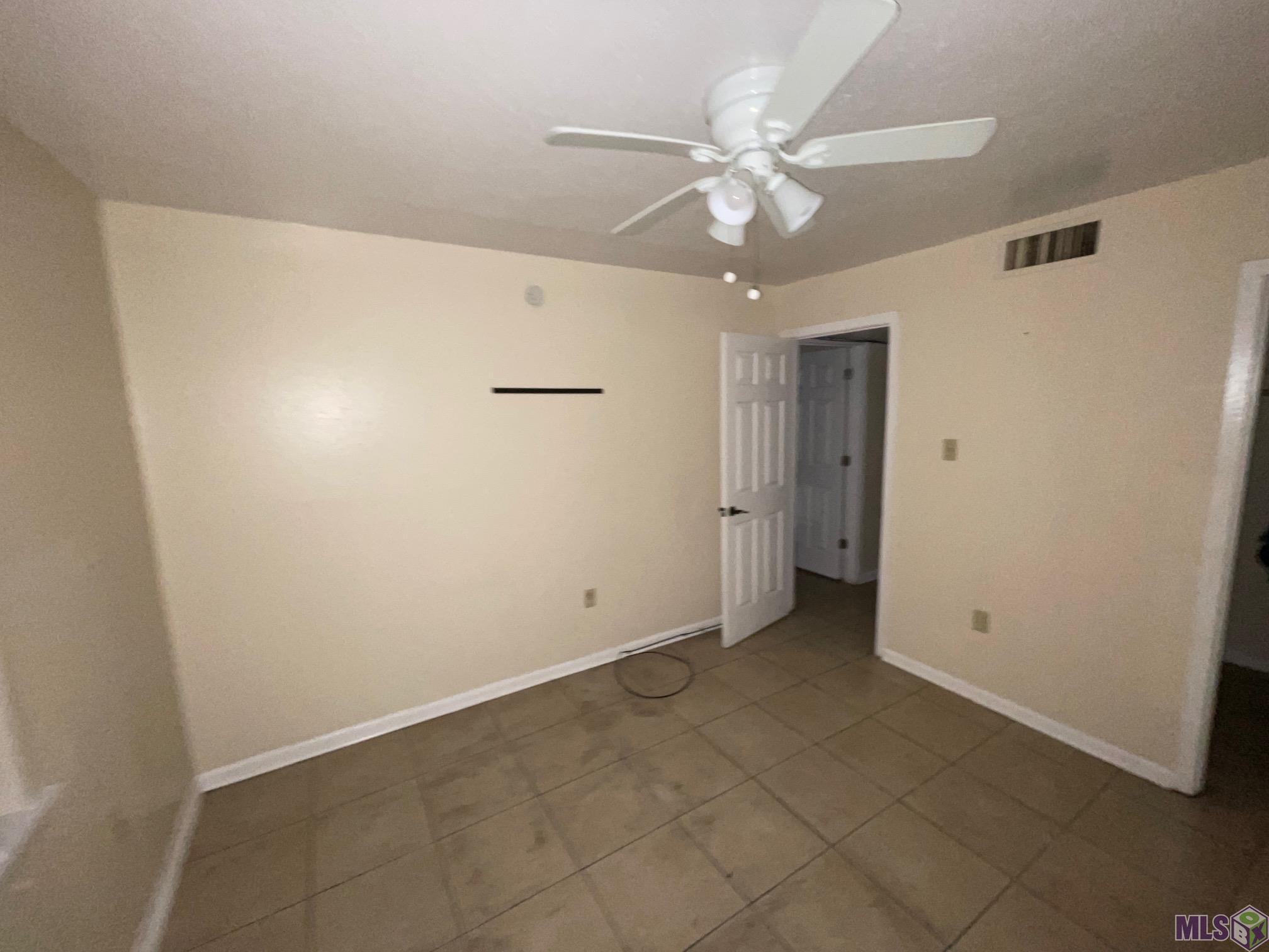 4554 Y A Tittle Avenue Baton Rouge, LA 70820 - Photo 16 of 37