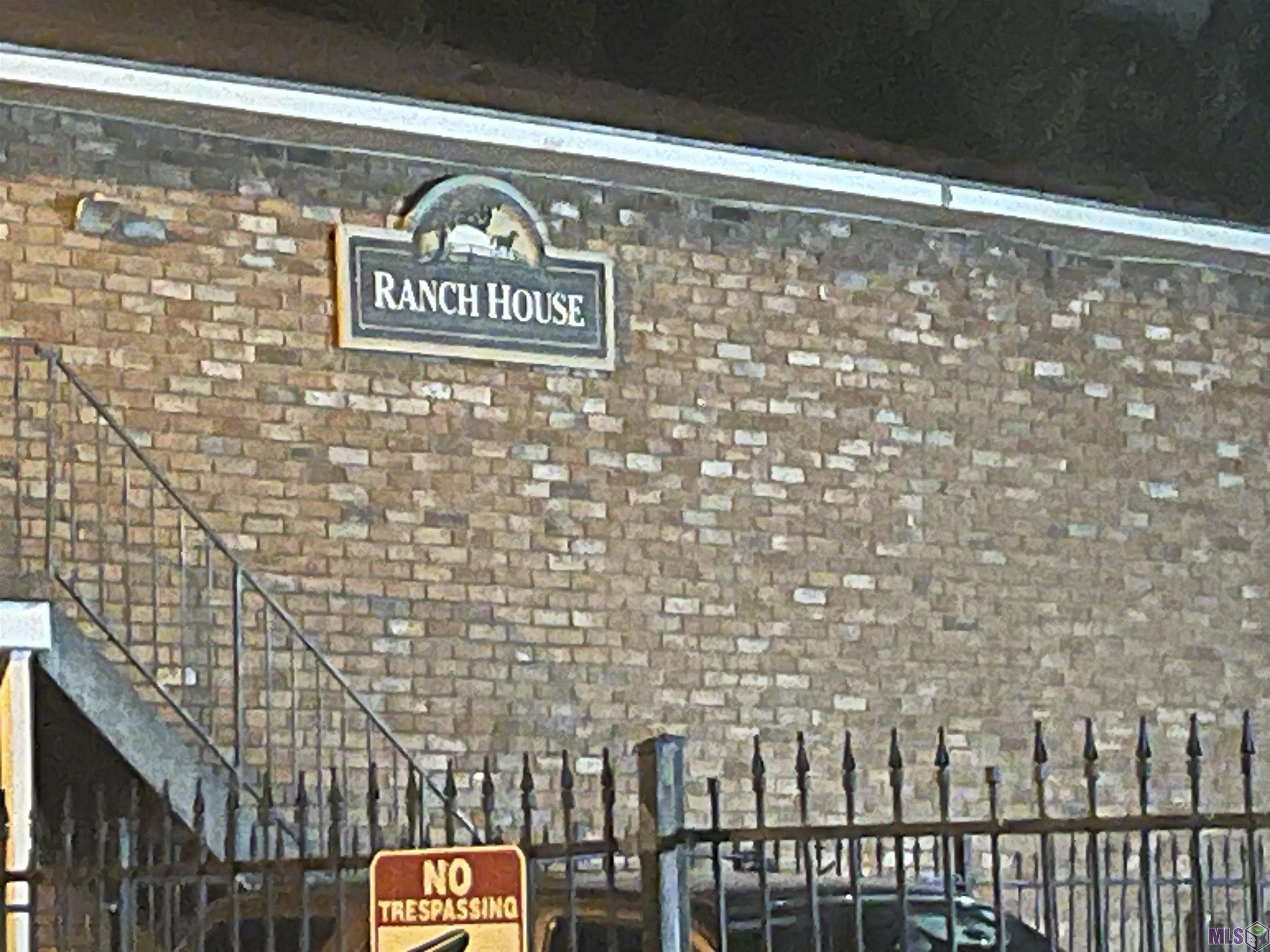 4554 Y A Tittle Avenue Baton Rouge, LA 70820 - Photo 2 of 37