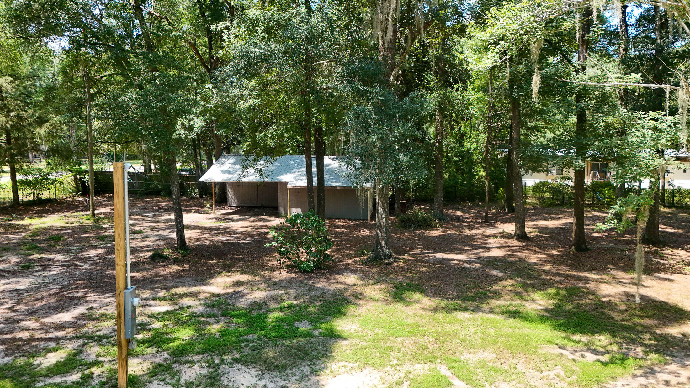 225 Wesley Road DeFuniak Springs, FL 32433 - Photo 4 of 18 DJI_20240806142105_0075_D