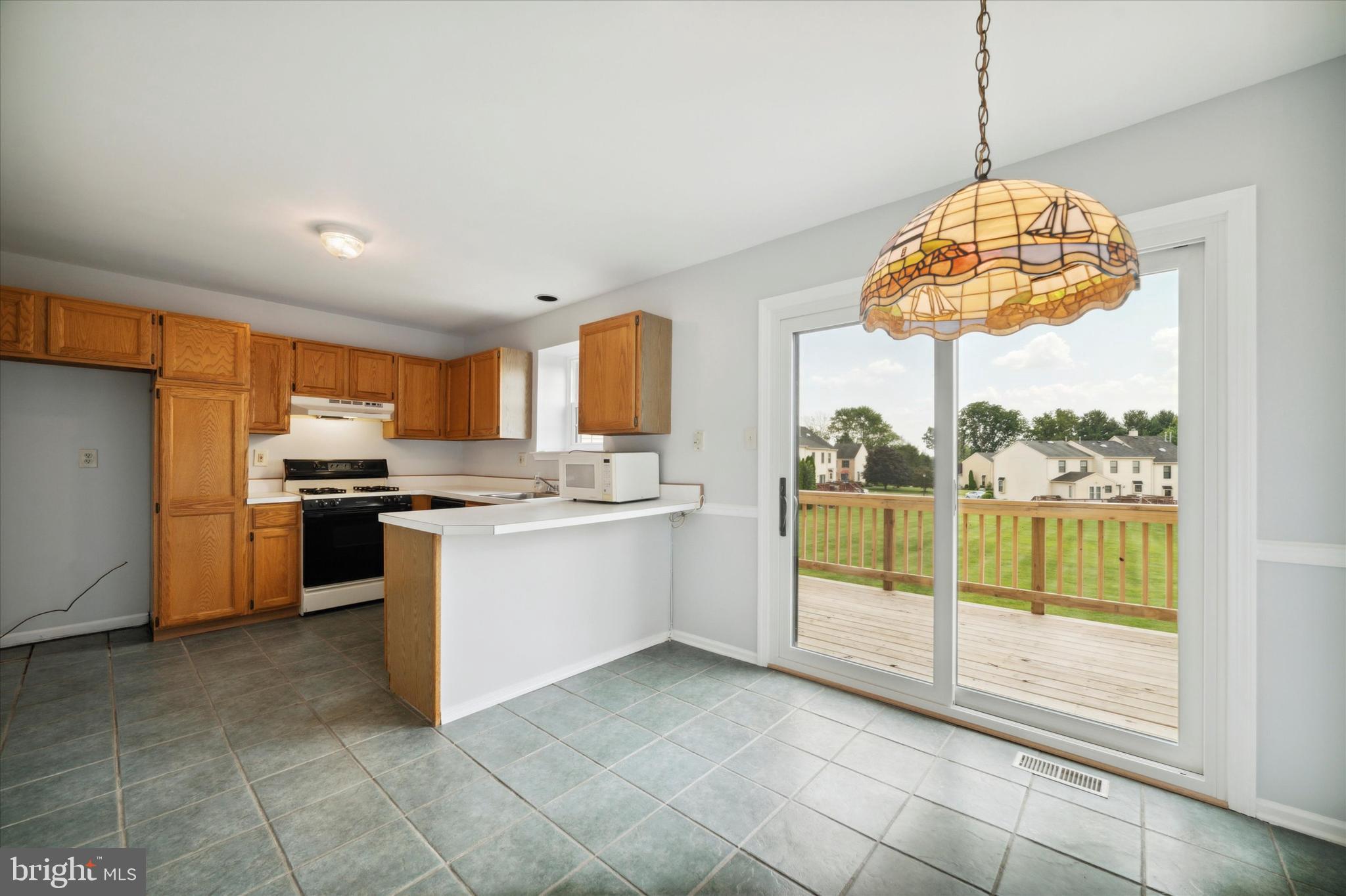 321 Scola Road Brookhaven, PA 19015 - Photo 5 of 14 Gallery Image 5