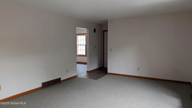 $1,500 | 821 Salina Street, Schenectady, NY 12308