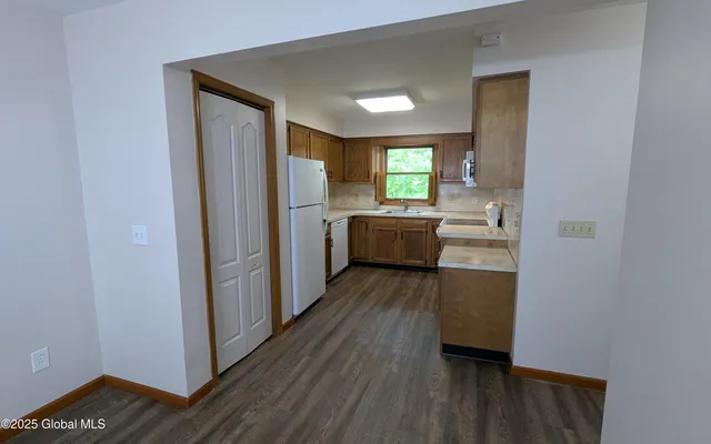 $1,500 | 821 Salina Street, Schenectady, NY 12308