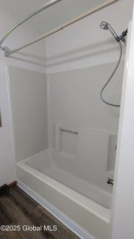 $1,500 | 821 Salina Street, Schenectady, NY 12308