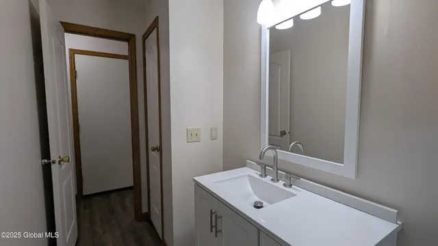 $1,500 | 821 Salina Street, Schenectady, NY 12308