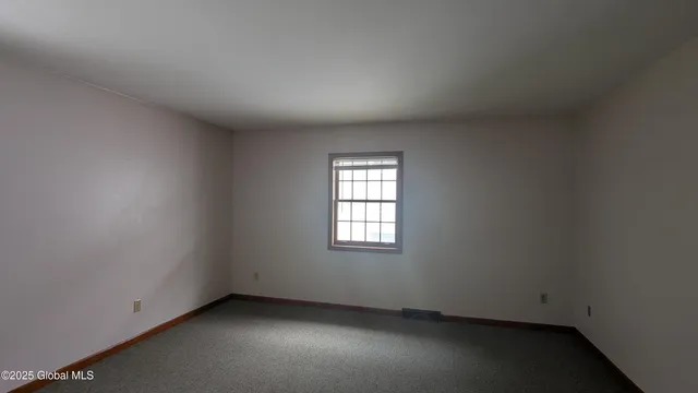 $1,500 | 821 Salina Street, Schenectady, NY 12308