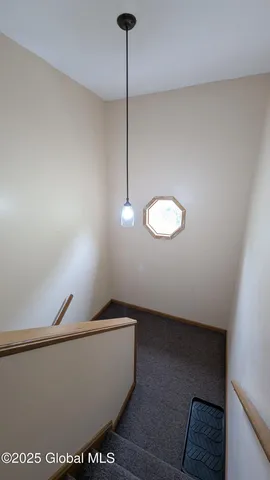 $1,500 | 821 Salina Street, Schenectady, NY 12308